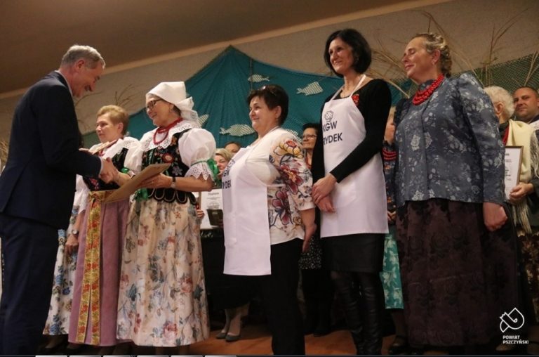 Koło Gospodyń Wiejskich we Frydku z I miejscem w konkursie
