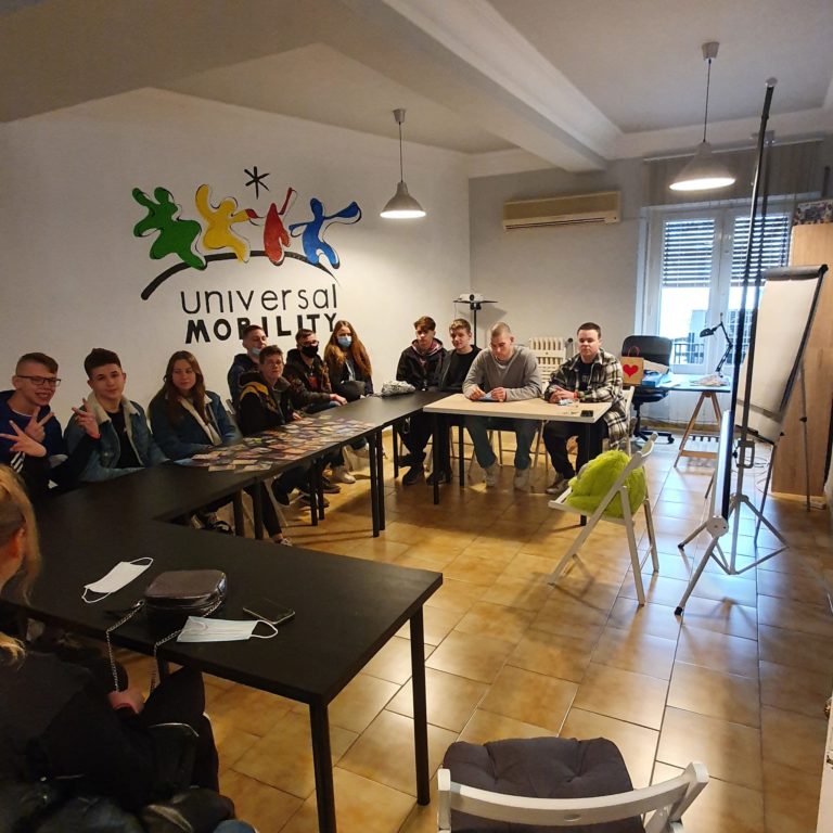 Wyjazd uczniów Zespołu Szkół Zawodowych i Ogólnokształcących w Woli do Hiszpanii na staż zawodowy